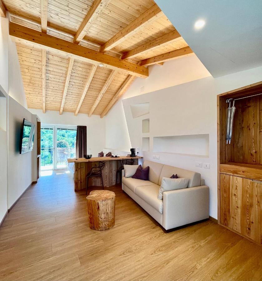 Agriturismo Terre Di Ginepro บอร์เกตโตดิวารา ภายนอก รูปภาพ